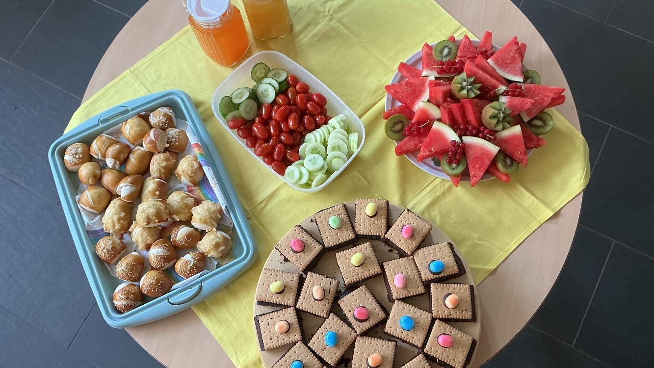 Am Mittwoch genossen alle Kinder ein buntes und vielfältiges Frühstück
