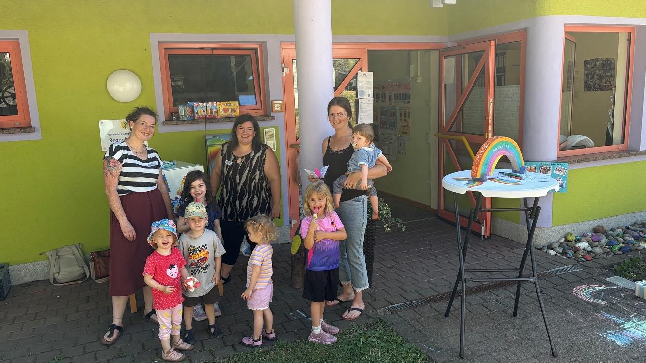 Die Kinder freuten sich riesig über das Eis