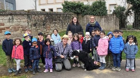 Hundebesuch in der Kath. Kita Hl. Sakrament Dillingen