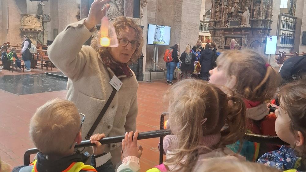 Die Vorschulkinder wurden von unserer Geschäftsführerin Frau Kost empfangen