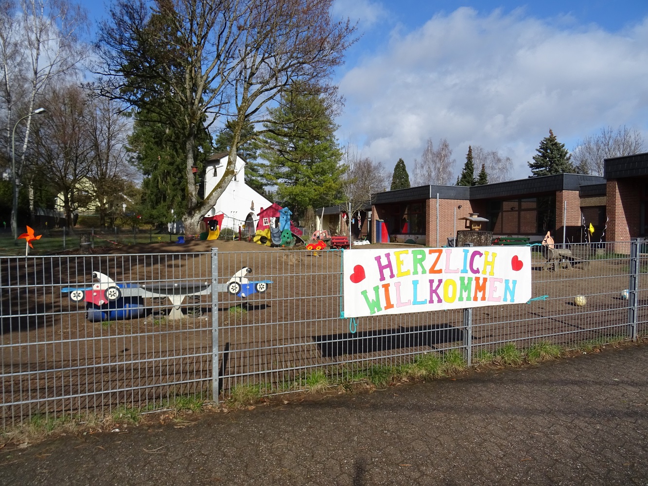 Maria-Heimsuchung-Wadgassen-Außengelände